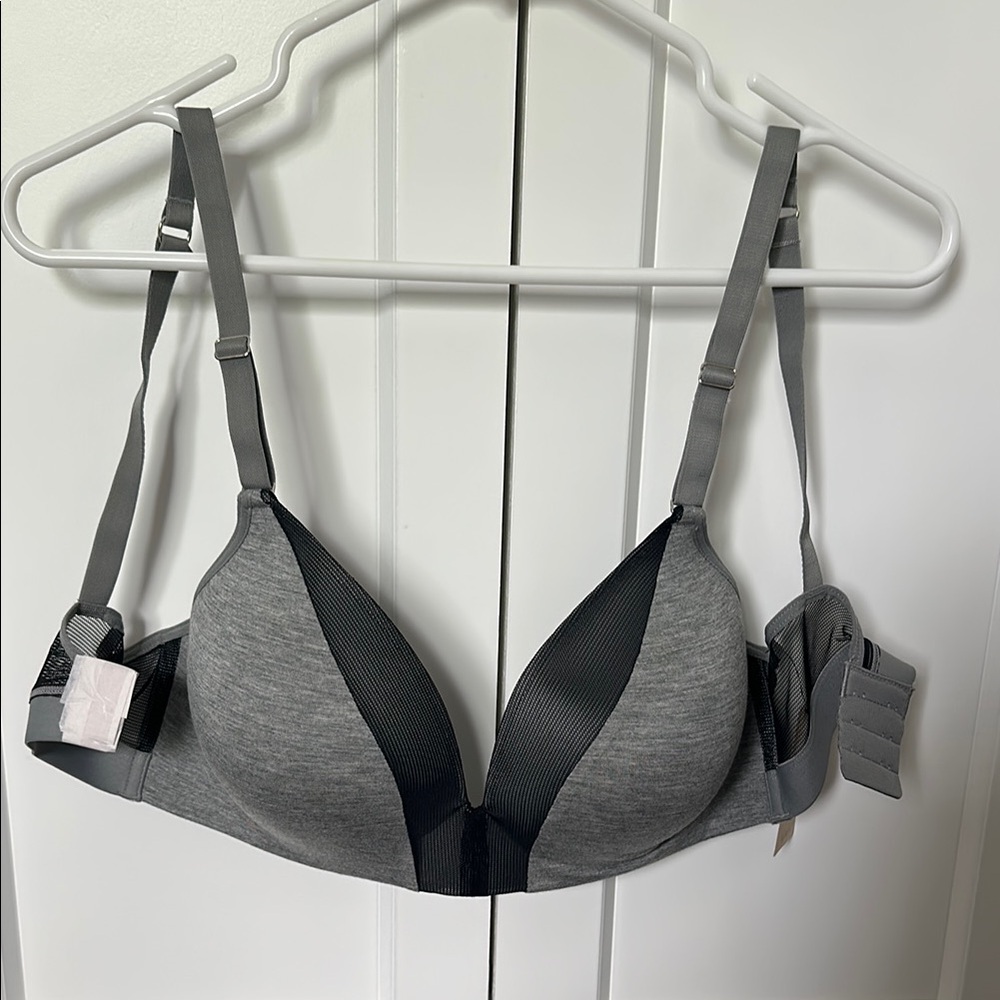 Lively All-Day Deep V No-Wire Gray Bra 34DD